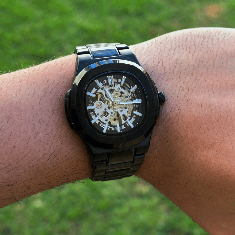 skyliner black SKYLINER